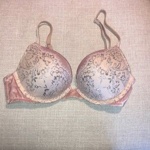 Victoria’s Secret Bombshell bra